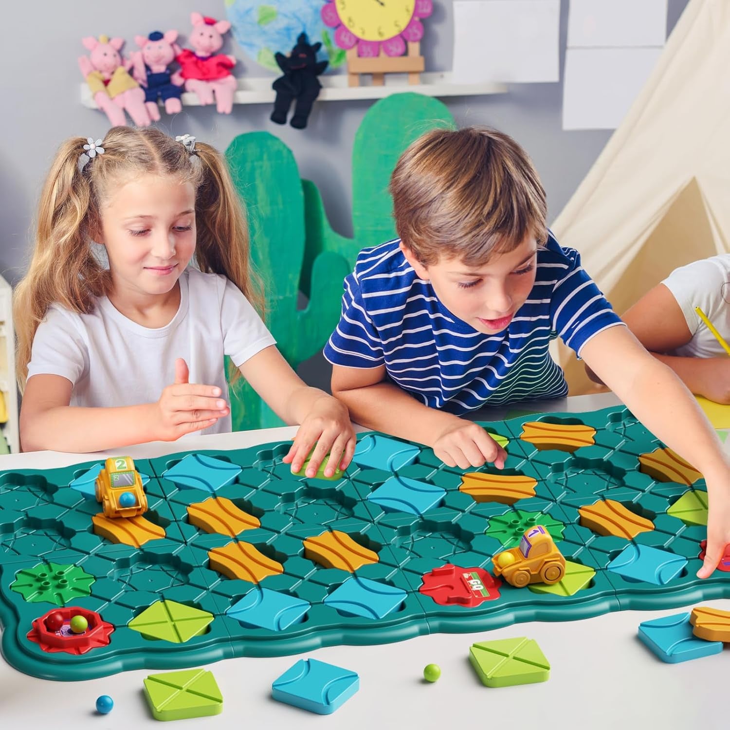 Burgkidz Logischer Straßenbauer Brettspiele Für Kinder 4 5 6 7 8 Jahre Jungen, 57 X 57 Cm Großes Brett Labyrinth Puzzle Logik Spiel Mit 3 Rückzugbagger, Geschenke Kinderspielzeug Für Alter 4-8